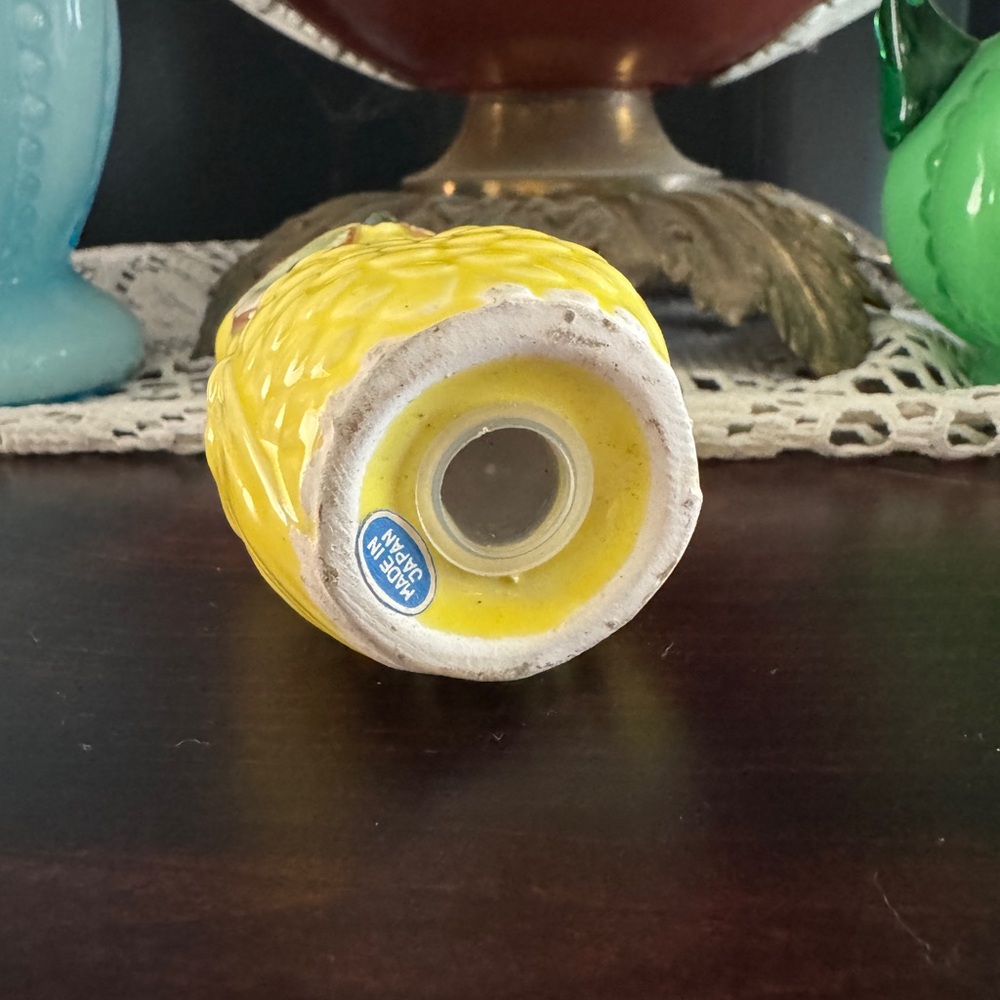 Vintage Yellow Owl Salt Shaker – Made in Japan - Picture 4 of 4
